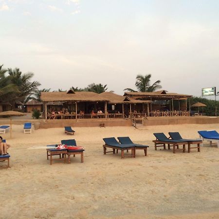 Blue Corner Beach Huts & Restaurant Benaulim Exterior foto
